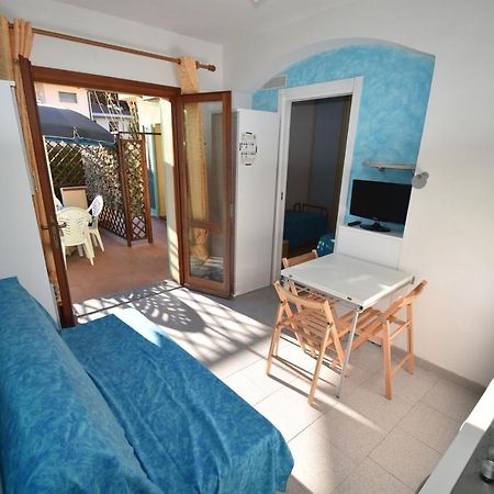 Appartamenti Sabbia - Zona Mare Con Terrazze, Clima, E Posti Auto Marina di Campo Luaran gambar