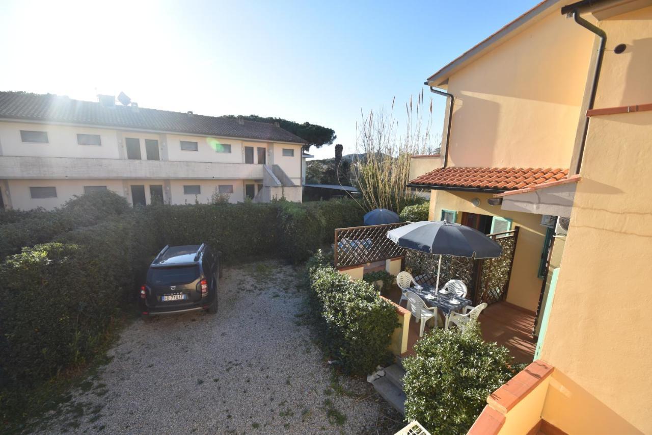 Appartamenti Sabbia - Zona Mare Con Terrazze, Clima, E Posti Auto Marina di Campo Luaran gambar